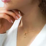 ARANY NYAKLÁNC GYÉMÁNT KÖVES SZÍV ALAKÚ MEDÁLLAL 1024110