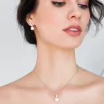 Gaura Pearls ezüst medál gyönggyel és cirkónia kővel 1028673
