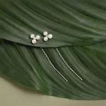 GAURA PEARLS EZÜST FÜLBEVALÓ GYÖNGYÖKKEL ÉS KŐVEL 1032532